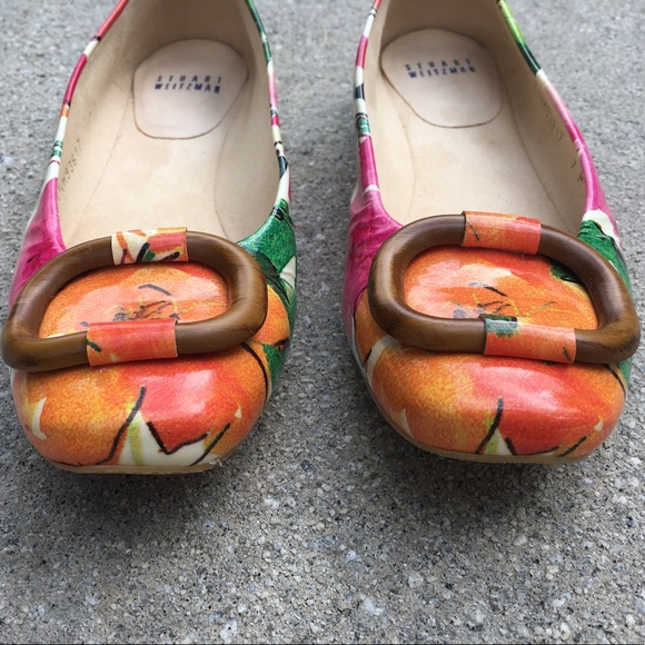 Stuart Weitzman Patent Leather Resort Wear Flats - Picture 4 of 16